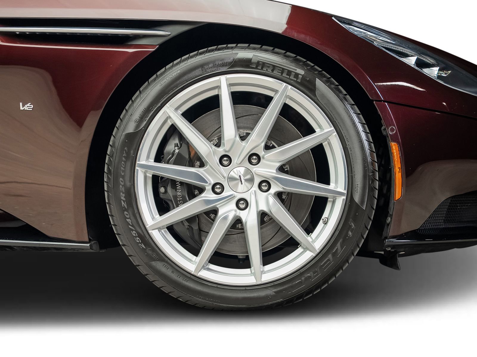 Used 2017 Aston Martin DB11 V12 RWD image 29