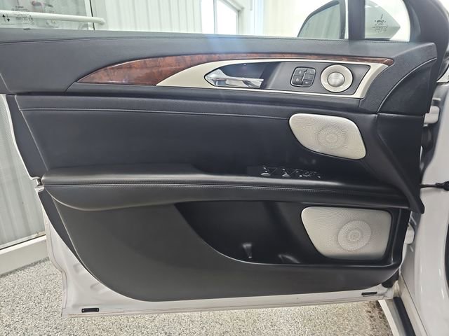 Used 2020 Lincoln MKZ Reserve w/ Luxury Package image 10