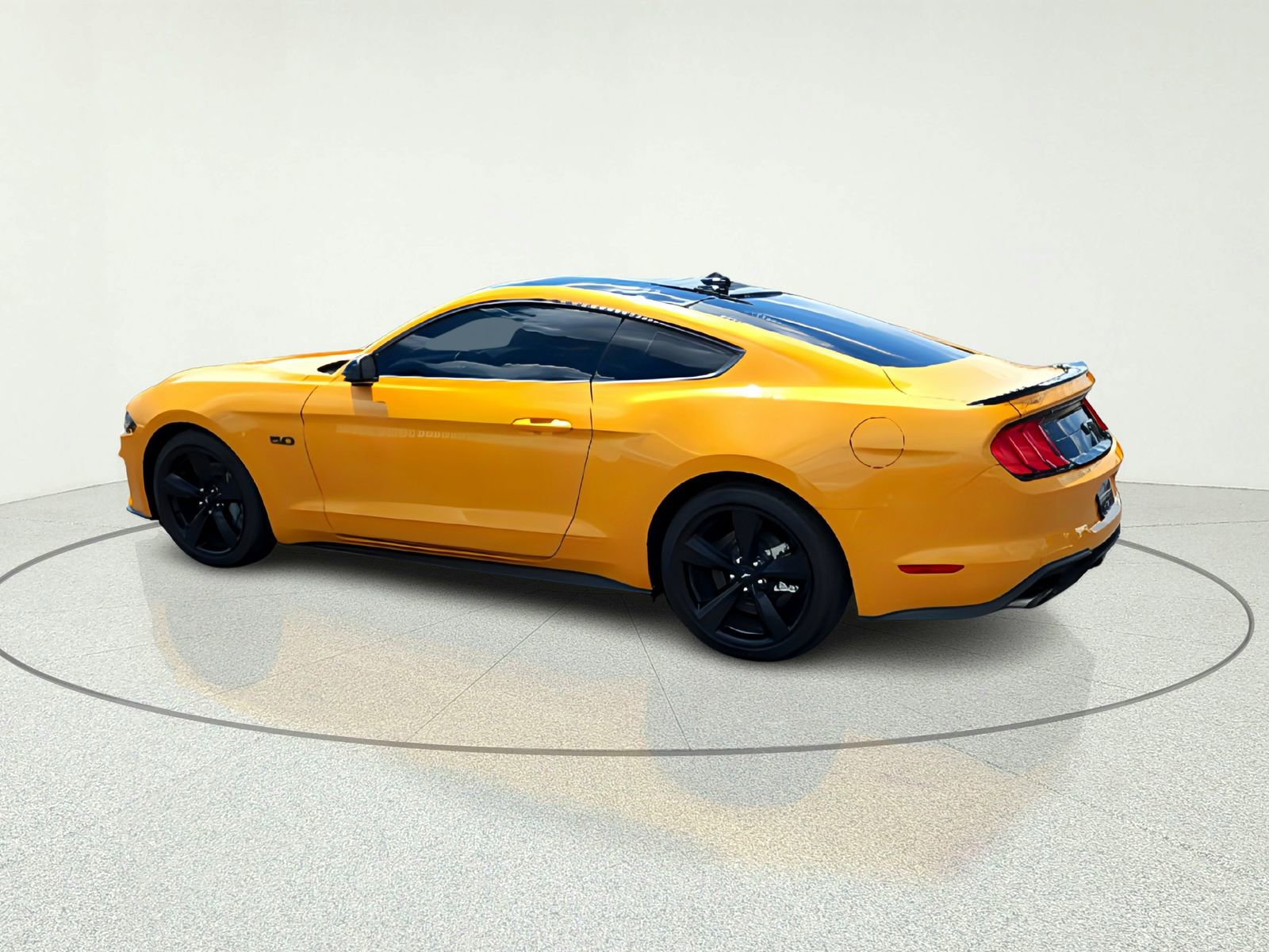 Used 2022 Ford Mustang GT Premium w/ Equipment Group 401A RWD image 5
