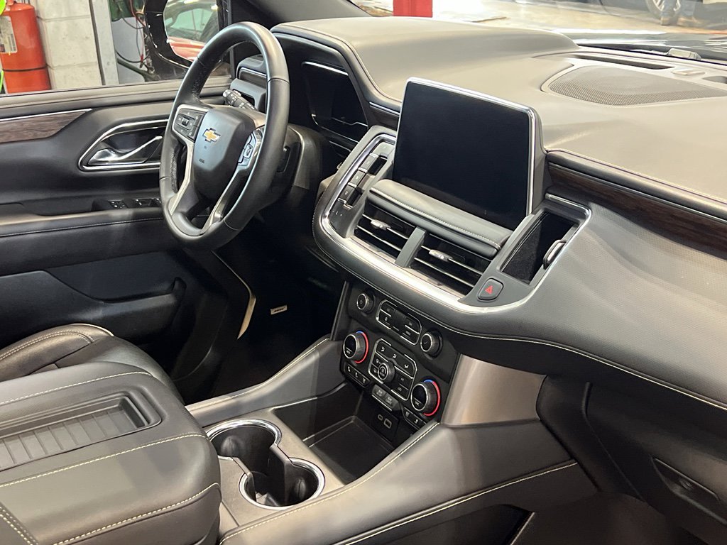 Used 2024 Chevrolet Tahoe Premier w/ Premium Package image 28