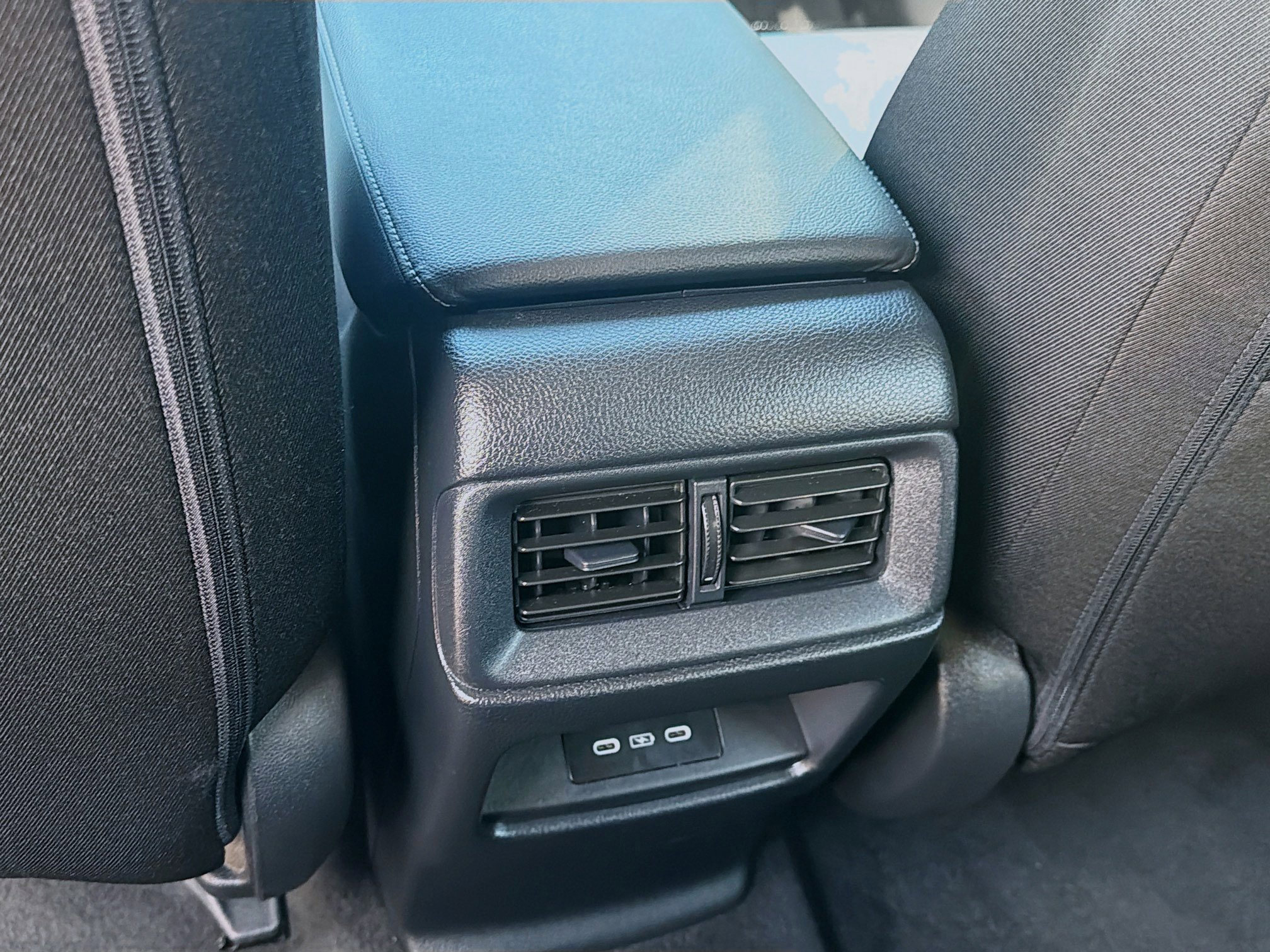 Certified 2025 Honda CR-V EX image 22