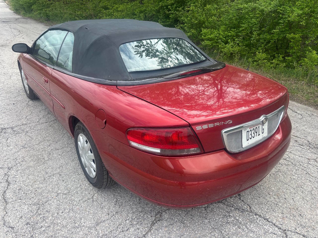 Used 2004 Chrysler Sebring LX FWD image 10