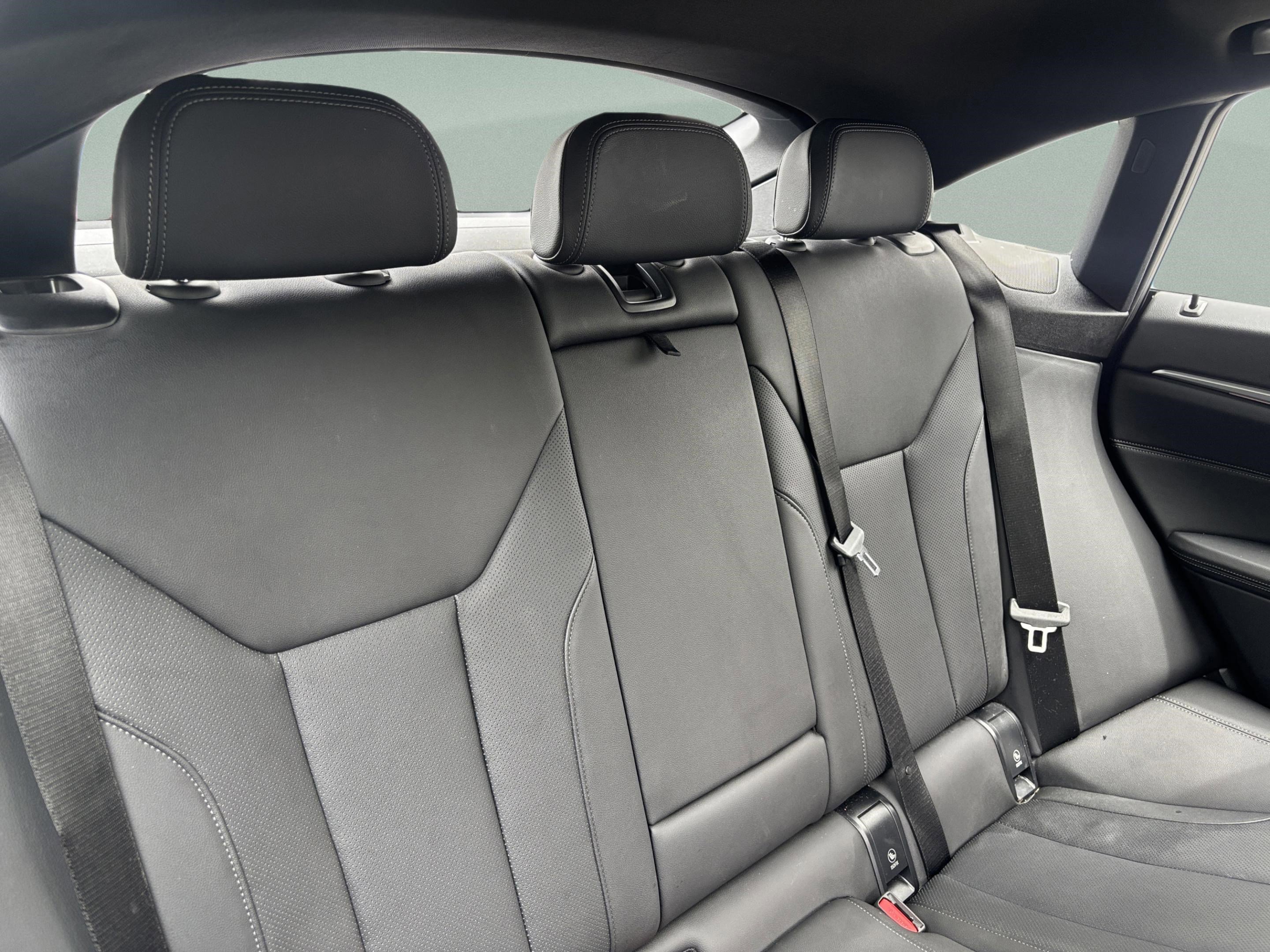 Used 2025 BMW M440i RWD image 24