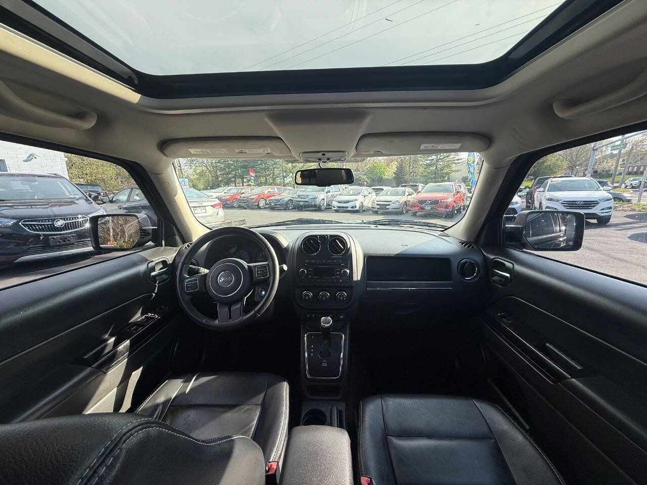 Used 2016 Jeep Patriot High Altitude image 15