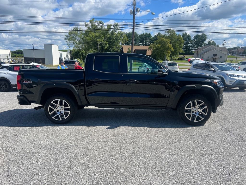 Used 2024 Chevrolet Colorado Z71 w/ Z71 Convenience Package 2 image 7