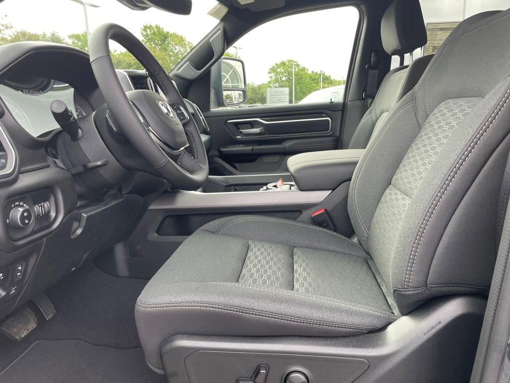 New 2025 RAM 1500 Big Horn image 2