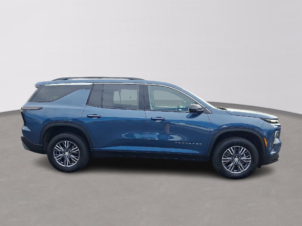 Certified 2026 Chevrolet Traverse LT AWD/4WD image 7