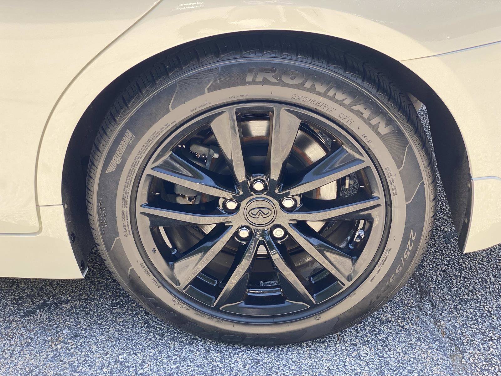 Used 2015 INFINITI Q50 Premium w/ All Weather Package RWD image 13