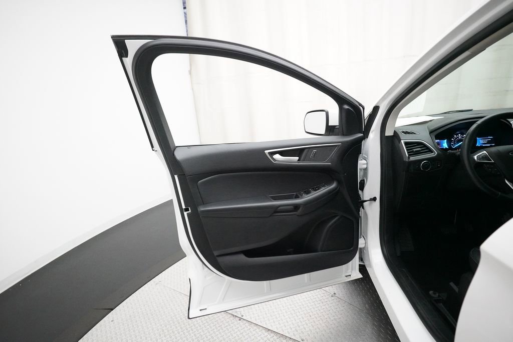 Used 2023 Ford Edge SEL w/ Convenience Package image 30