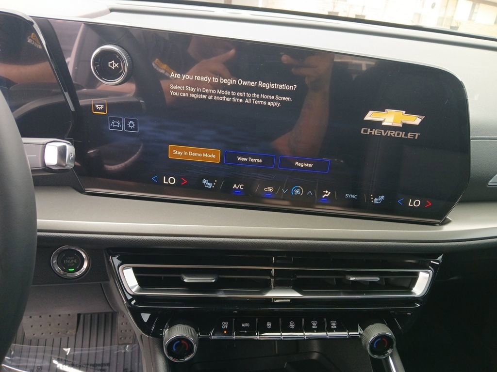 New 2026 Chevrolet Traverse LT image 21