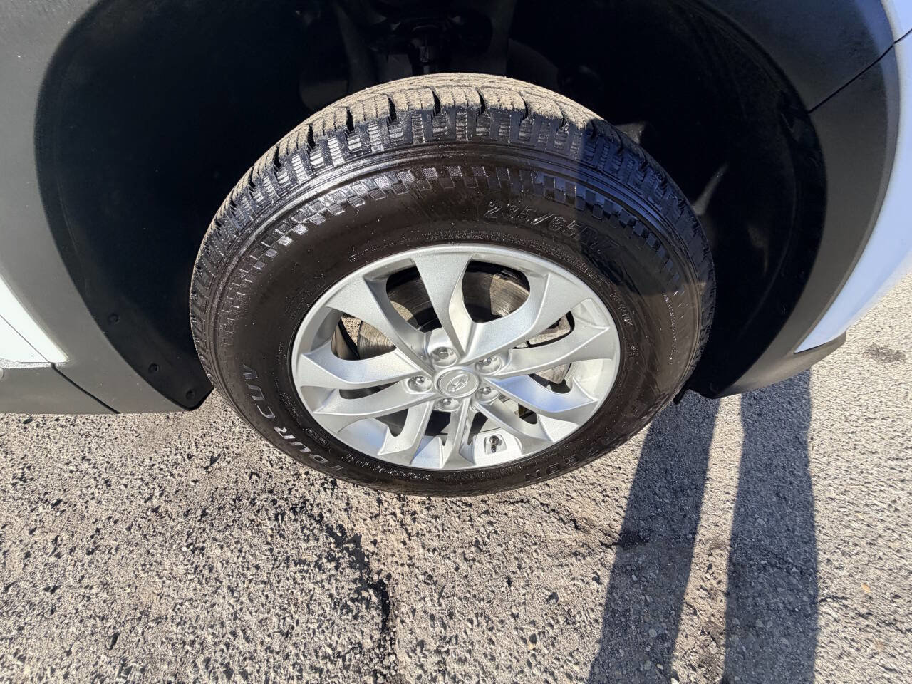 Used 2019 Hyundai Santa Fe SE FWD image 4