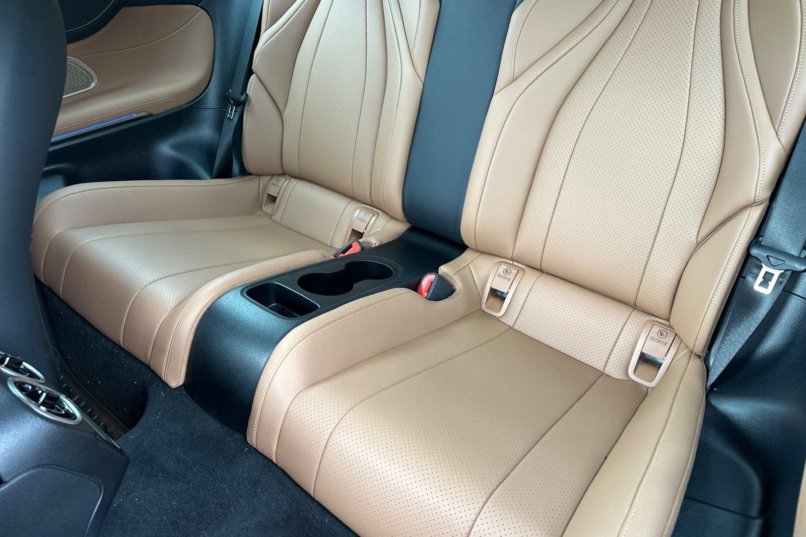 Used 2025 Mercedes-Benz CLE 300 4MATIC Coupe image 11