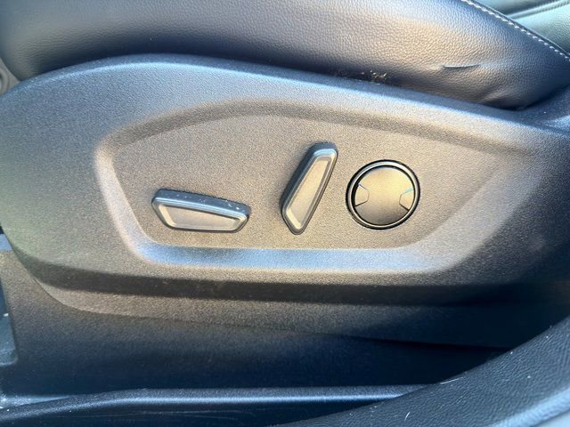 Used 2024 Ford Edge SEL image 20