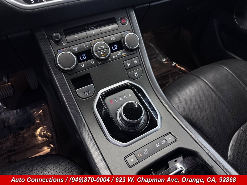 Used 2018 Land Rover Range Rover Evoque SE Dynamic AWD/4WD image 18