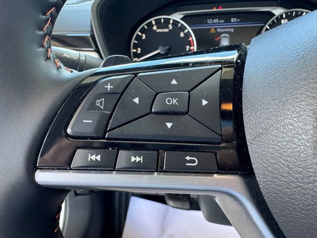 Used 2025 Nissan Altima 2.5 SR w/ SR Premium Package AWD/4WD image 16
