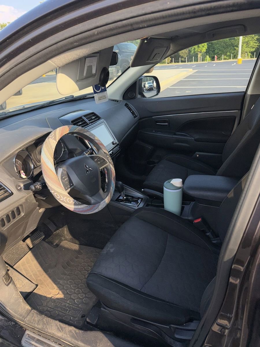 Used 2020 Mitsubishi Outlander Sport ES FWD image 7