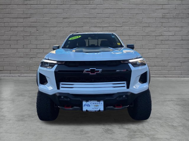 Used 2024 Chevrolet Colorado ZR2 w/ ZR2 Convenience Package III AWD/4WD image 2