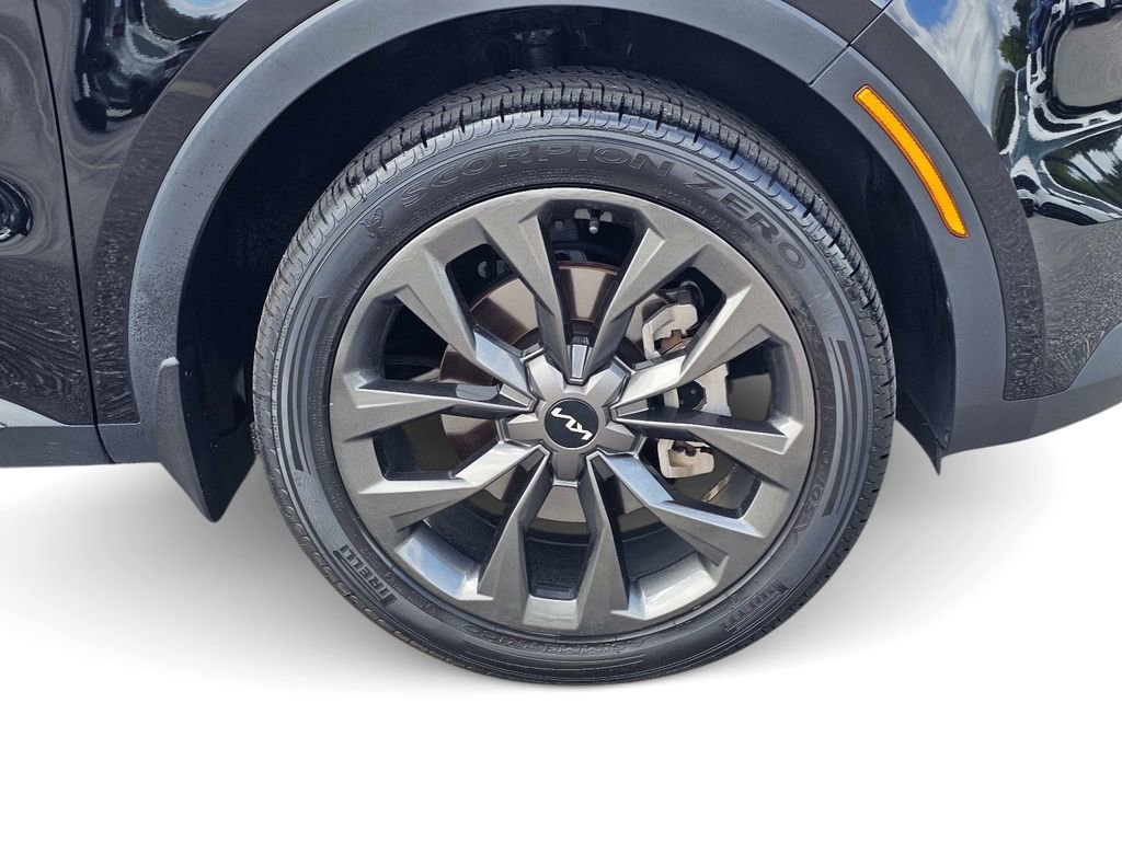 Certified 2022 Kia Sorento SX Prestige w/ Rust Color Package image 6