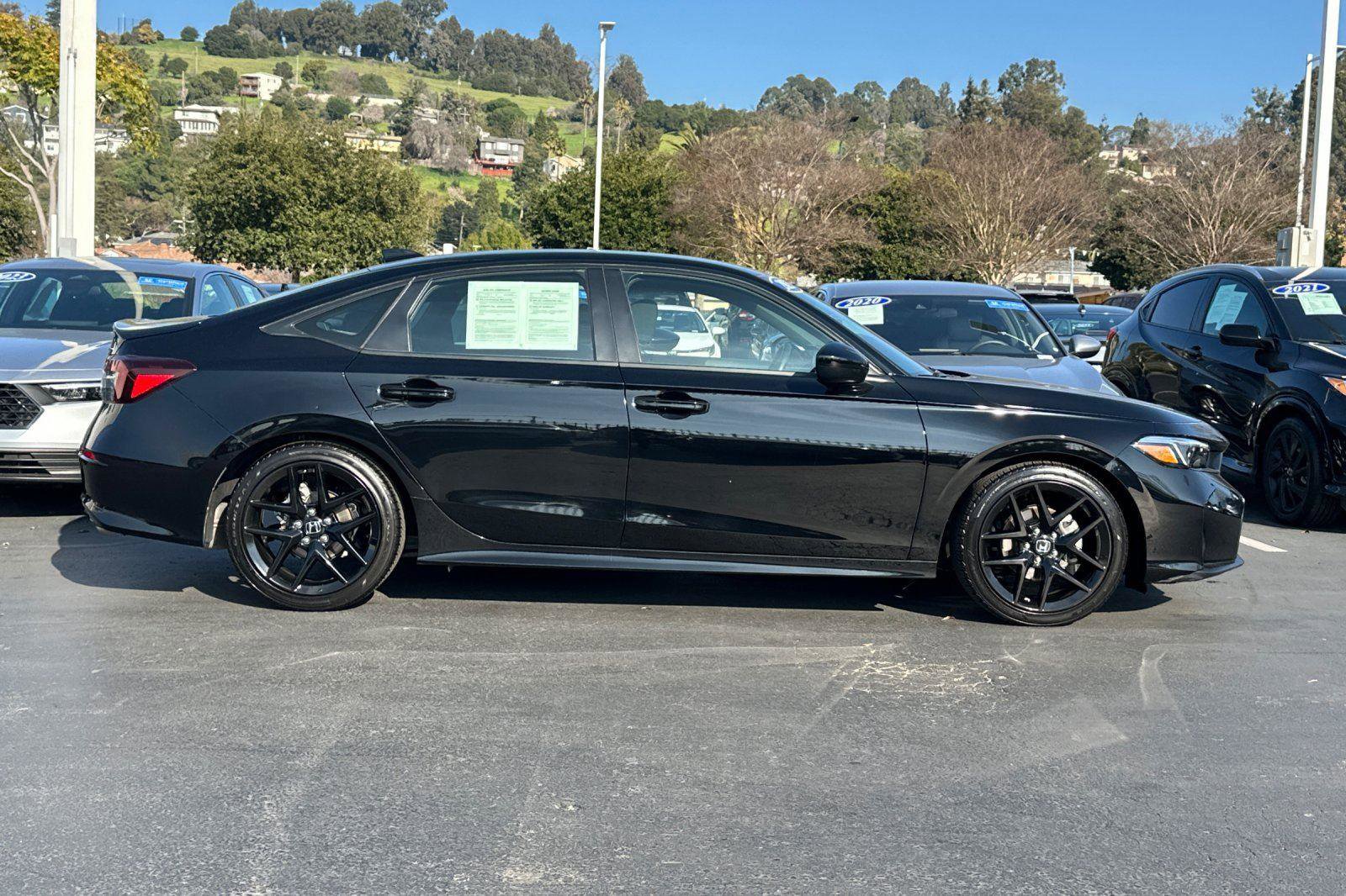 Certified 2025 Honda Civic Sport image 2