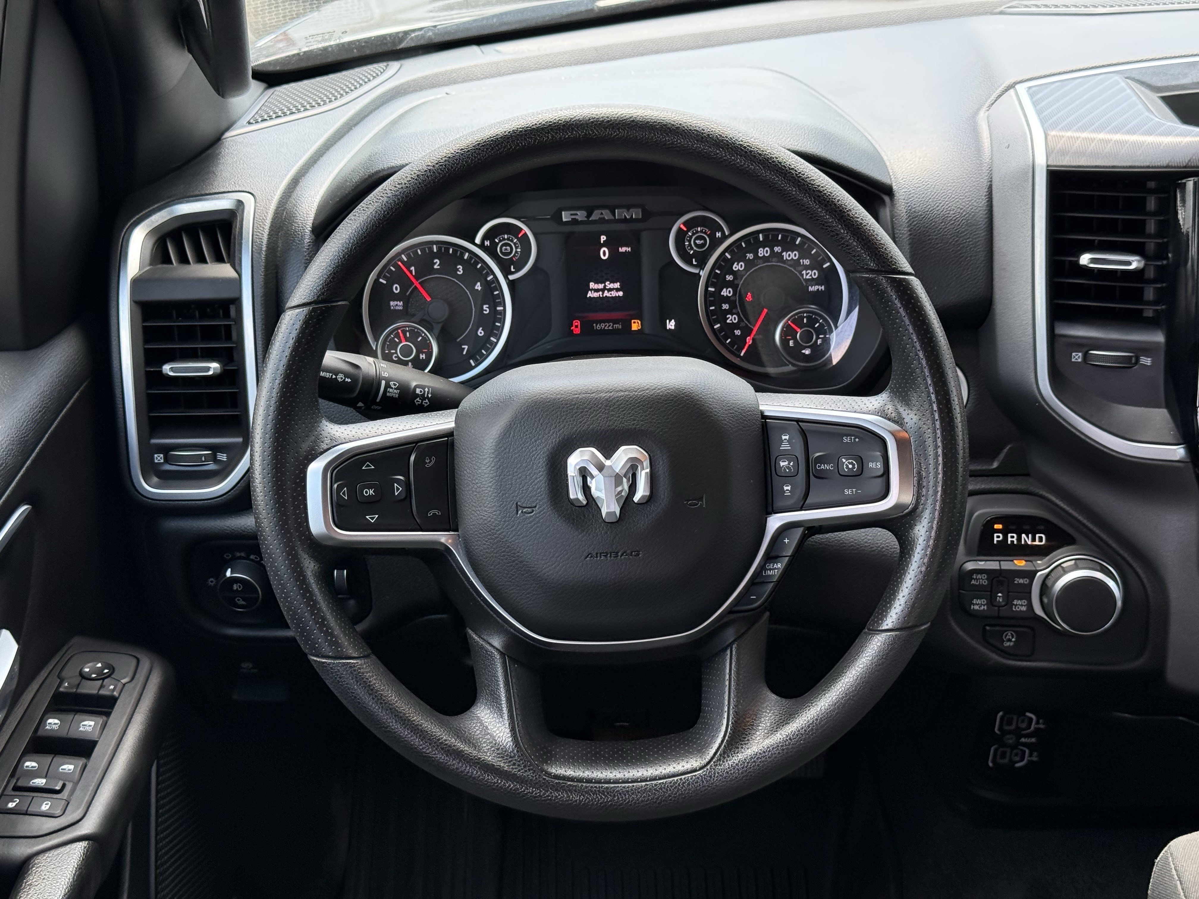 Used 2025 RAM 1500 Big Horn AWD/4WD image 16