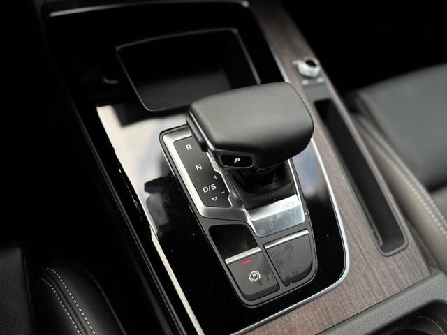 Certified 2024 Audi Q5 e Premium AWD/4WD image 29