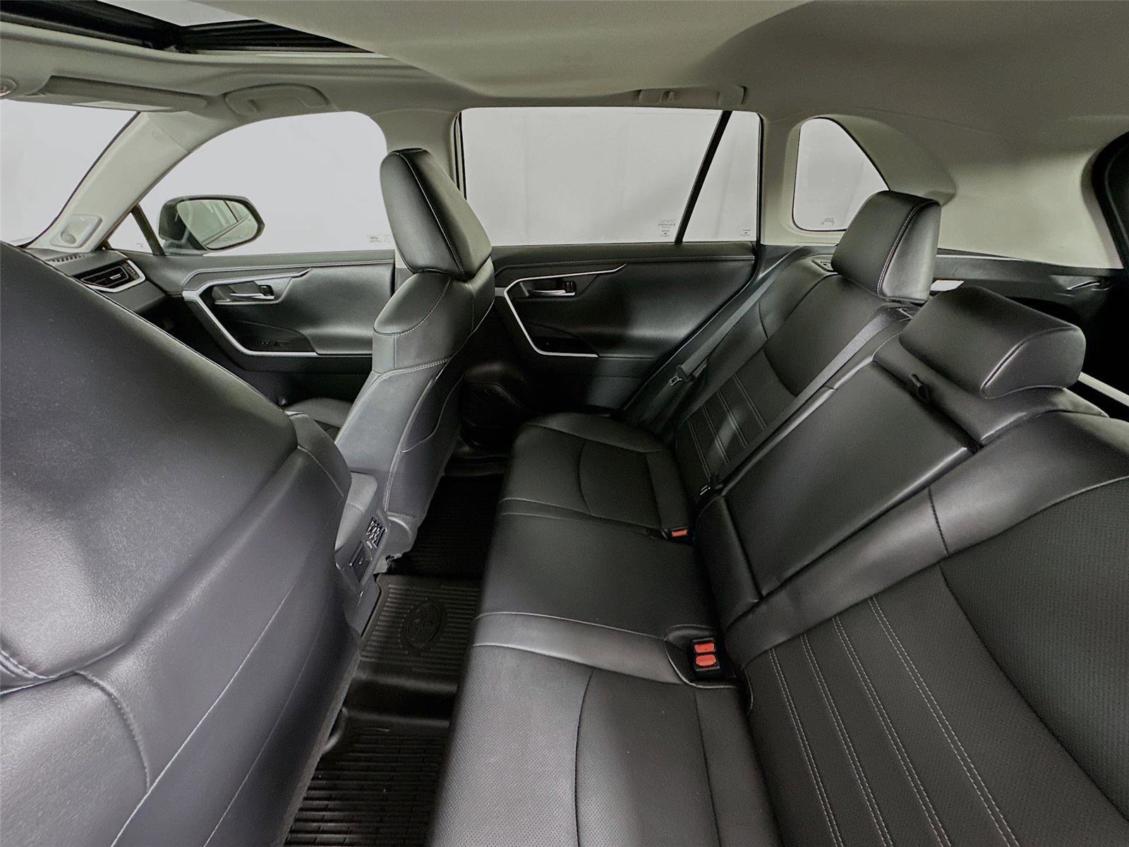 Certified 2022 Toyota RAV4 Limited w/ Limited Grade Weather Package image 11