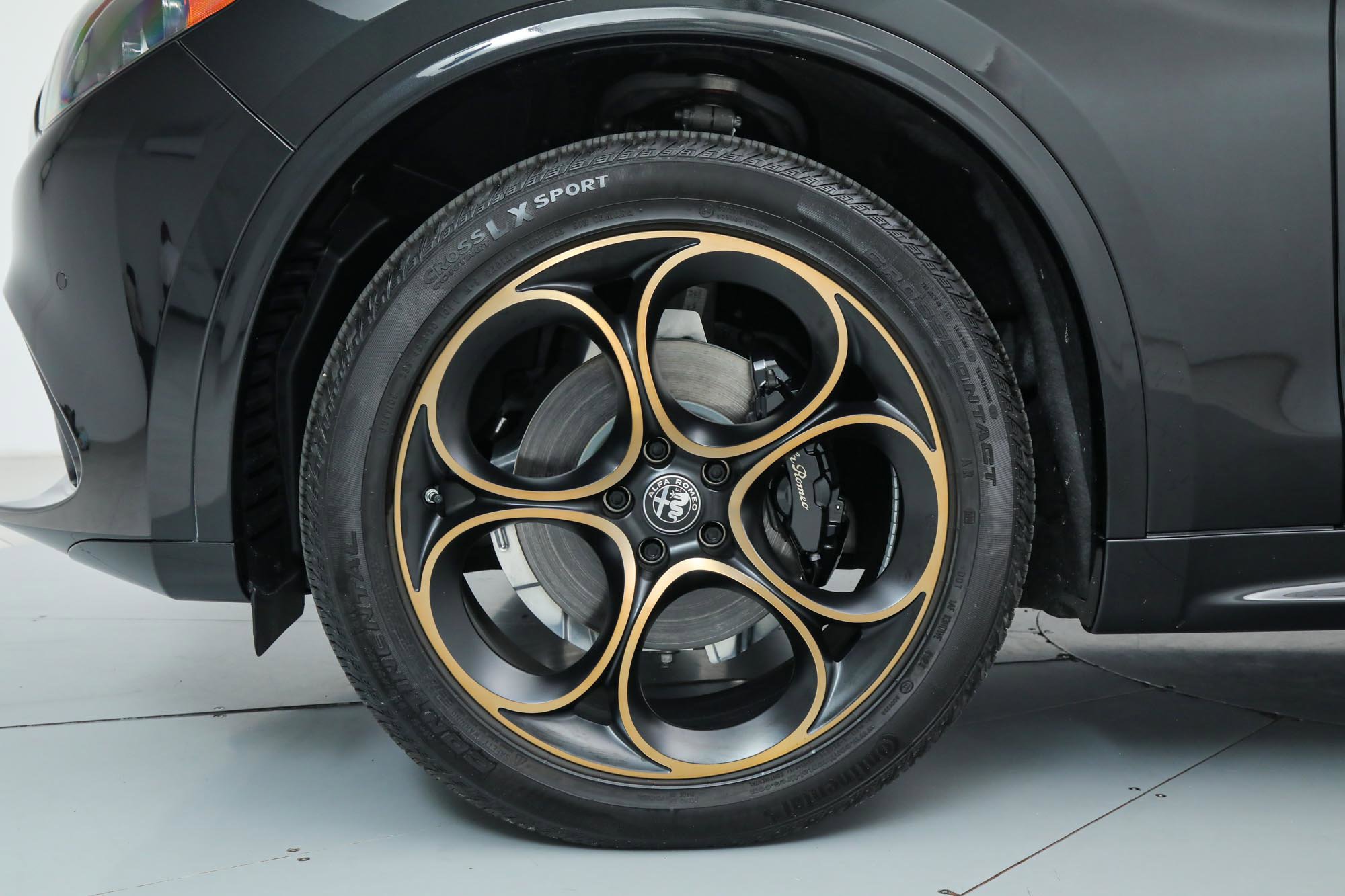 New 2025 Alfa Romeo Stelvio Sprint image 21