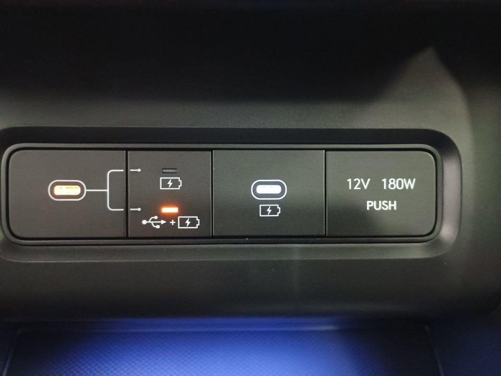 New 2025 Hyundai Tucson Limited image 24