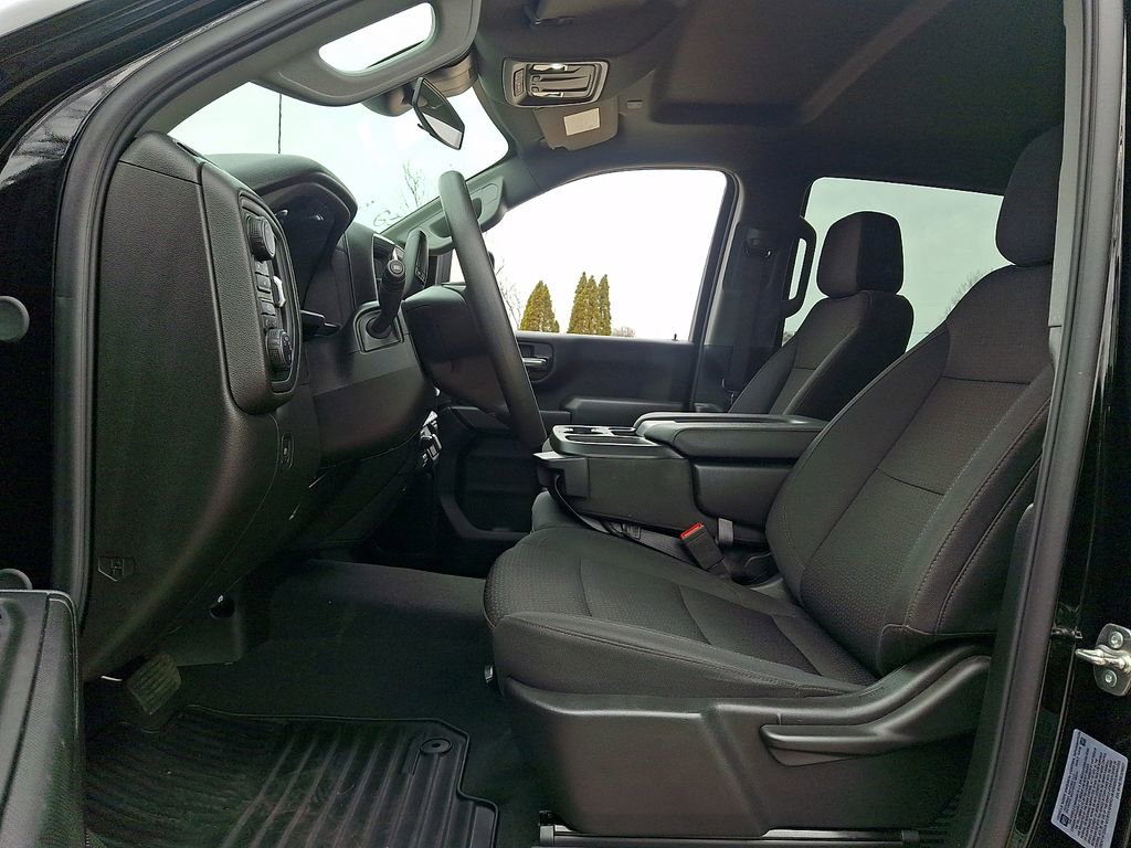 Used 2025 Chevrolet Silverado 2500 Custom image 13