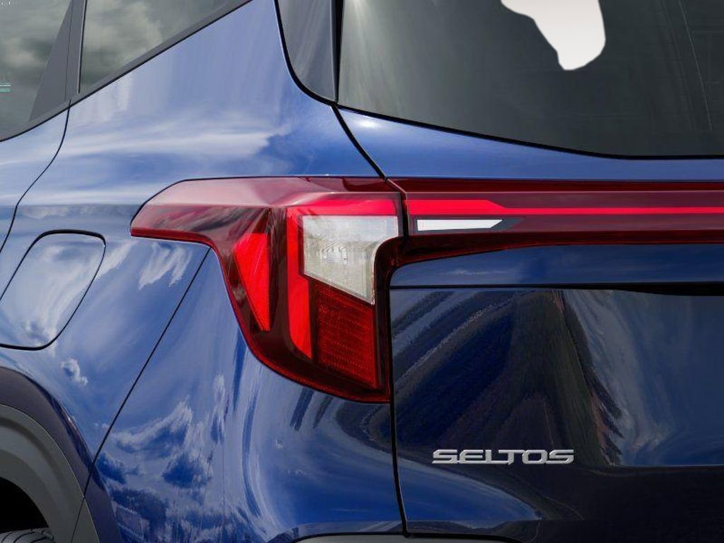 New 2026 Kia Seltos LX image 11