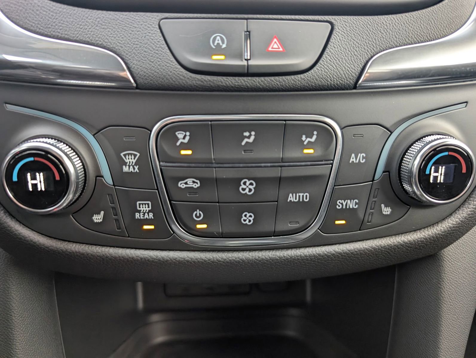 Used 2024 Chevrolet Equinox LT image 21