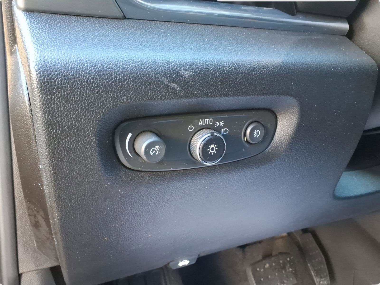 Certified 2021 Chevrolet Traverse LT image 20