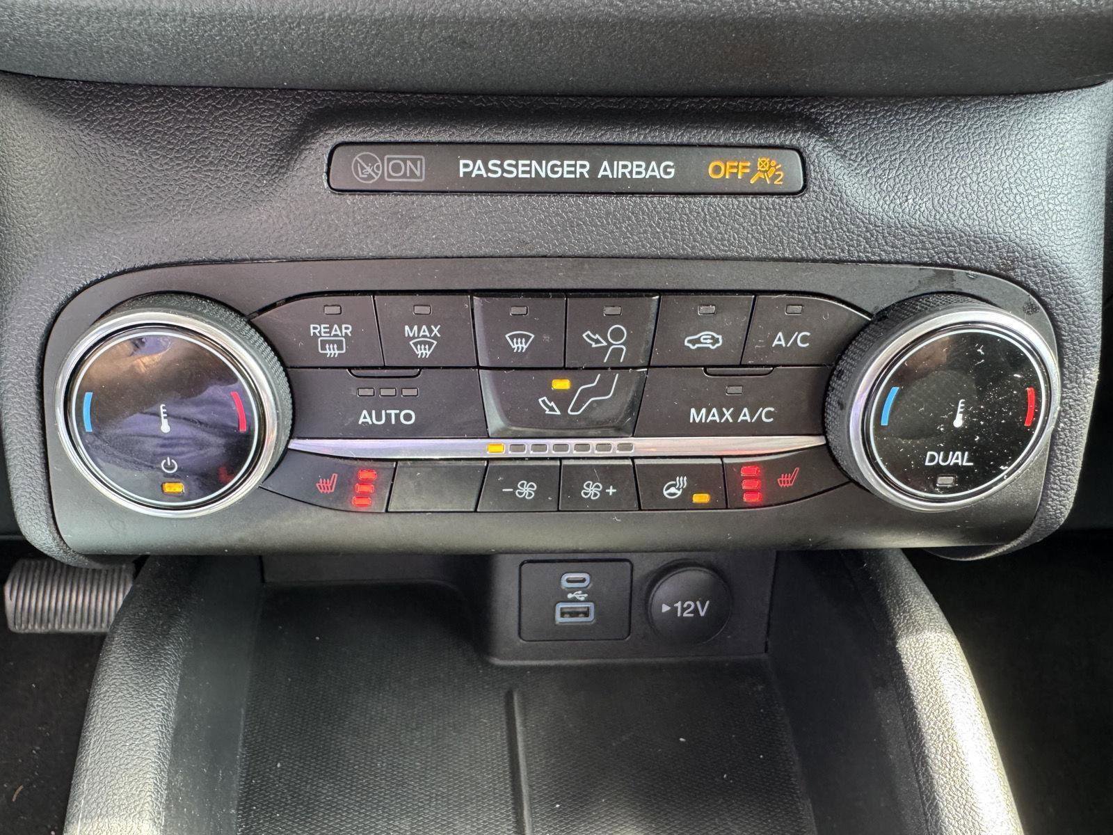 Used 2023 Ford Escape Active image 29