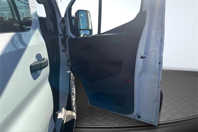 Certified 2023 Ford Transit 250 Low Roof w/ Exterior Upgrade Package image 23