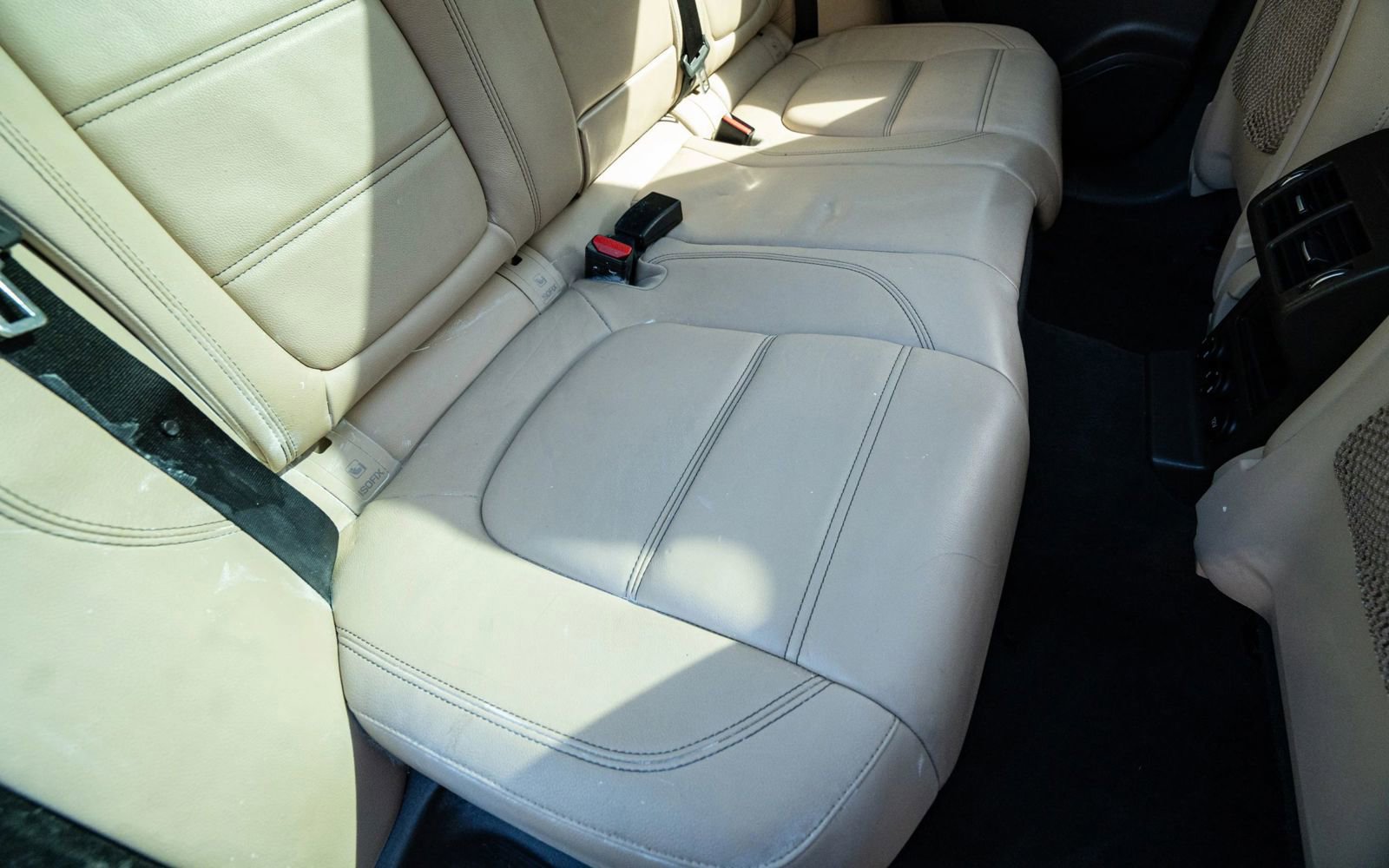 Used 2017 Jaguar F-PACE Prestige image 11