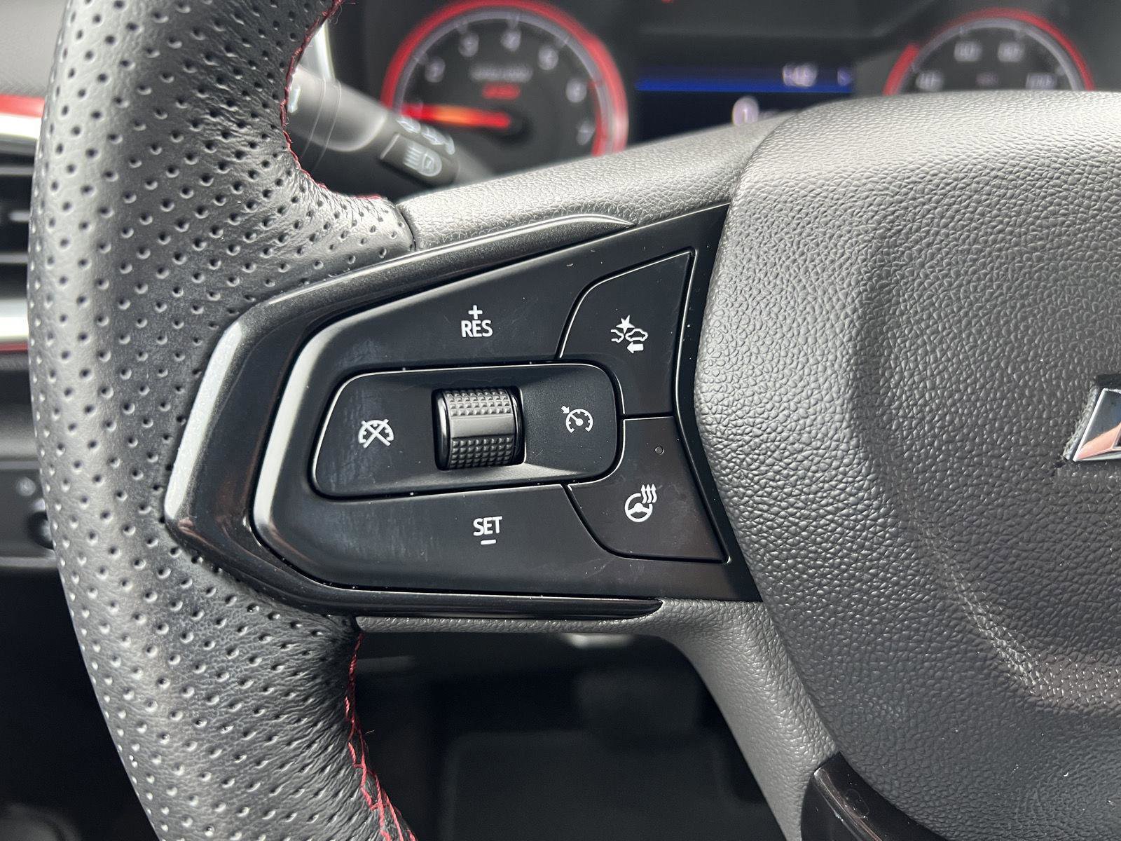 Used 2022 Chevrolet TrailBlazer RS w/ Technology Package FWD image 22