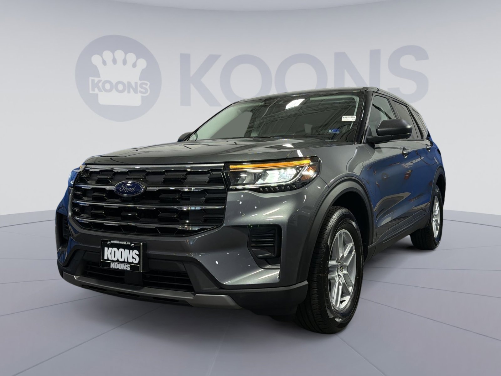 Used 2026 Ford Explorer Active AWD/4WD image 1