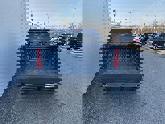 Used 2024 Chevrolet Silverado 1500 LT image 8