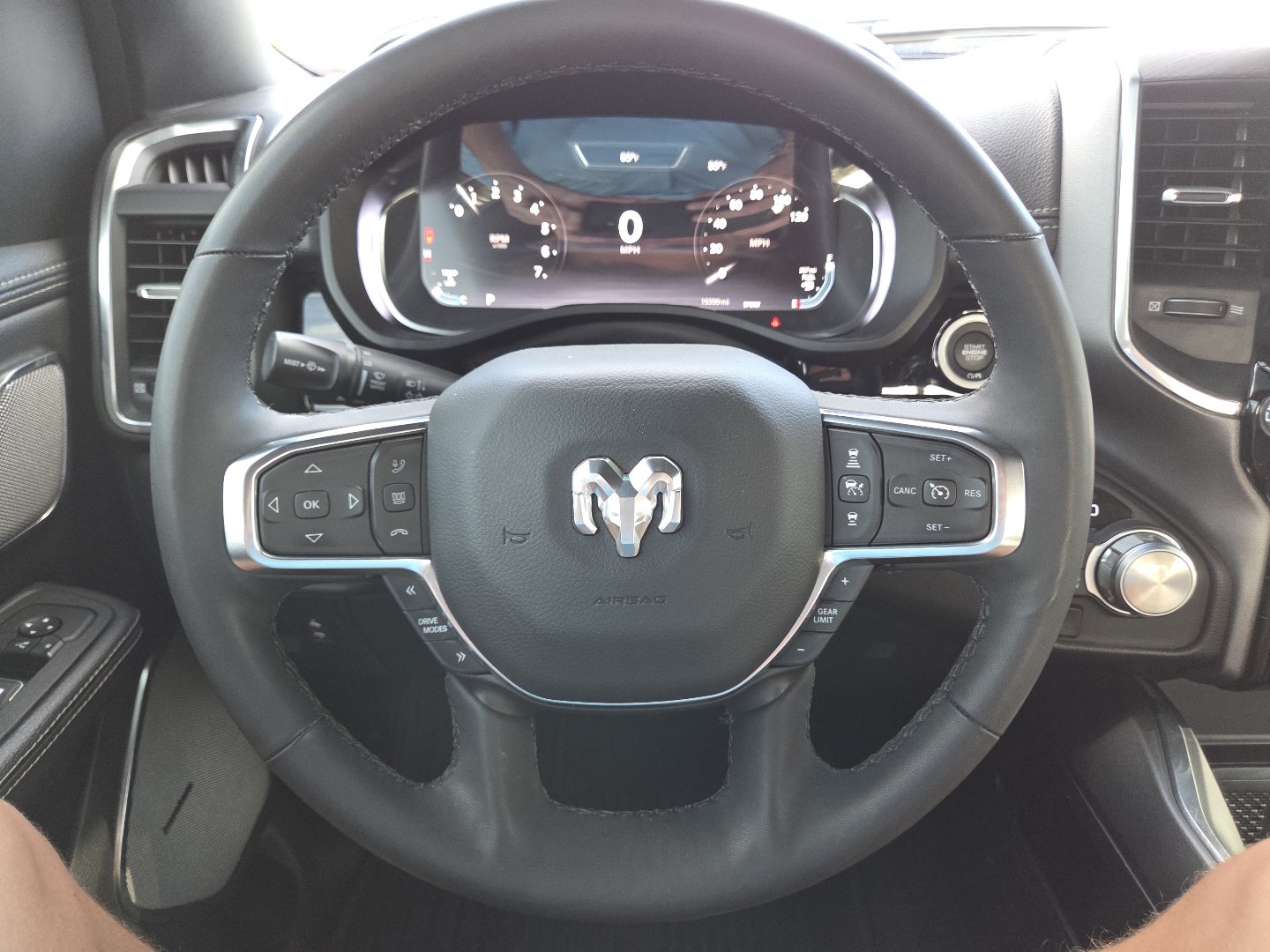 Used 2025 RAM 1500 Laramie w/ Night Edition AWD/4WD image 32