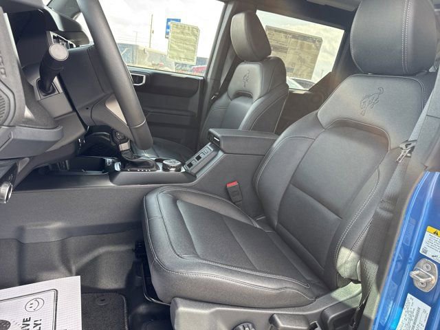 New 2025 Ford Bronco Badlands image 9