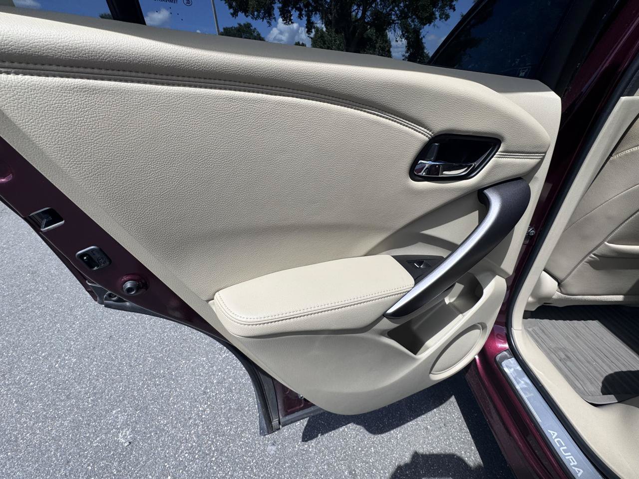 Used 2013 Acura RDX w/ Technology Package FWD image 15