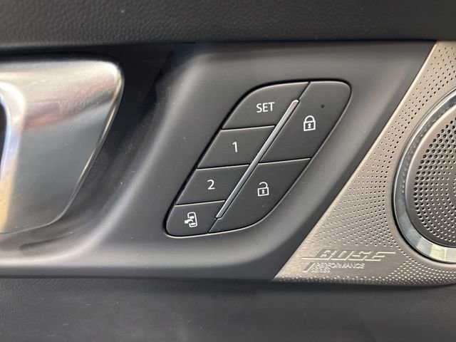 Used 2025 Buick Enclave Avenir AWD/4WD image 47