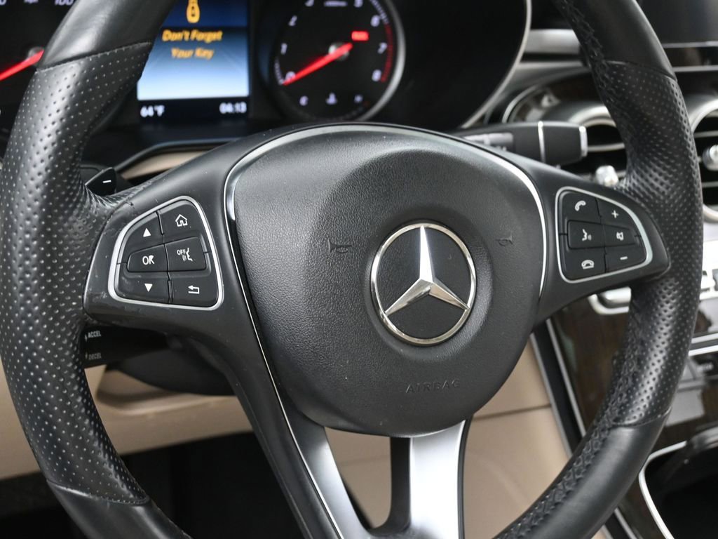 Used 2018 Mercedes-Benz GLC 300 4MATIC image 17