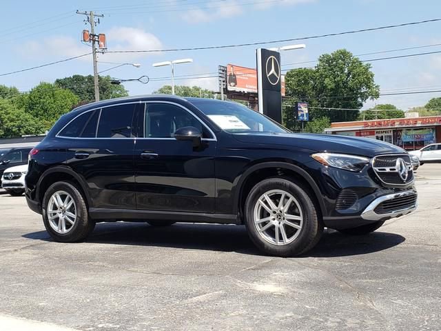 New 2025 Mercedes-Benz GLC 300 4MATIC image 4