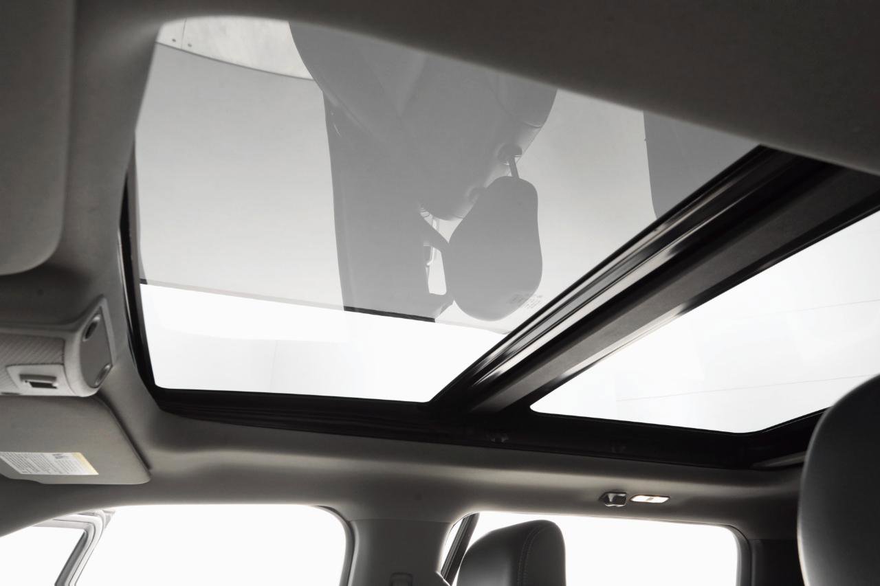 Used 2016 Ford F150 Lariat w/ Equipment Group 501A Mid image 34