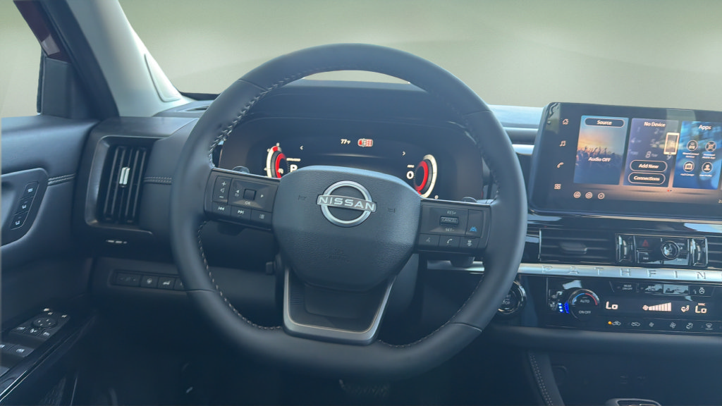 New 2026 Nissan Pathfinder Platinum AWD/4WD image 9