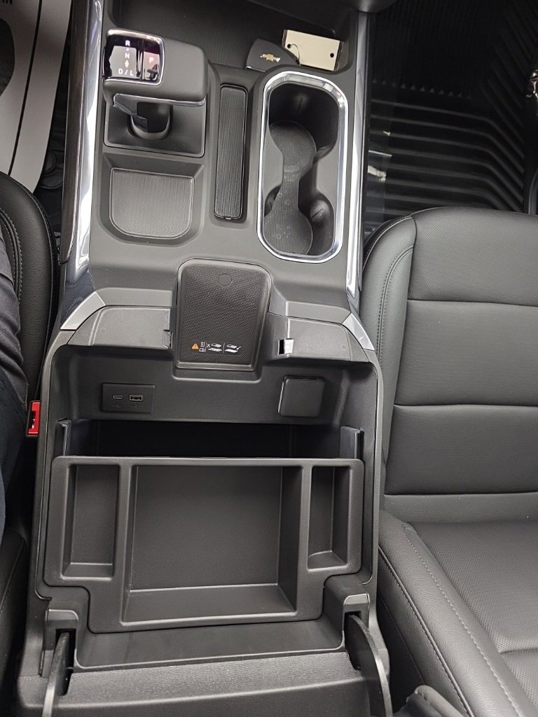 Used 2025 Chevrolet Silverado 1500 LTZ w/ LTZ Convenience Package II image 26