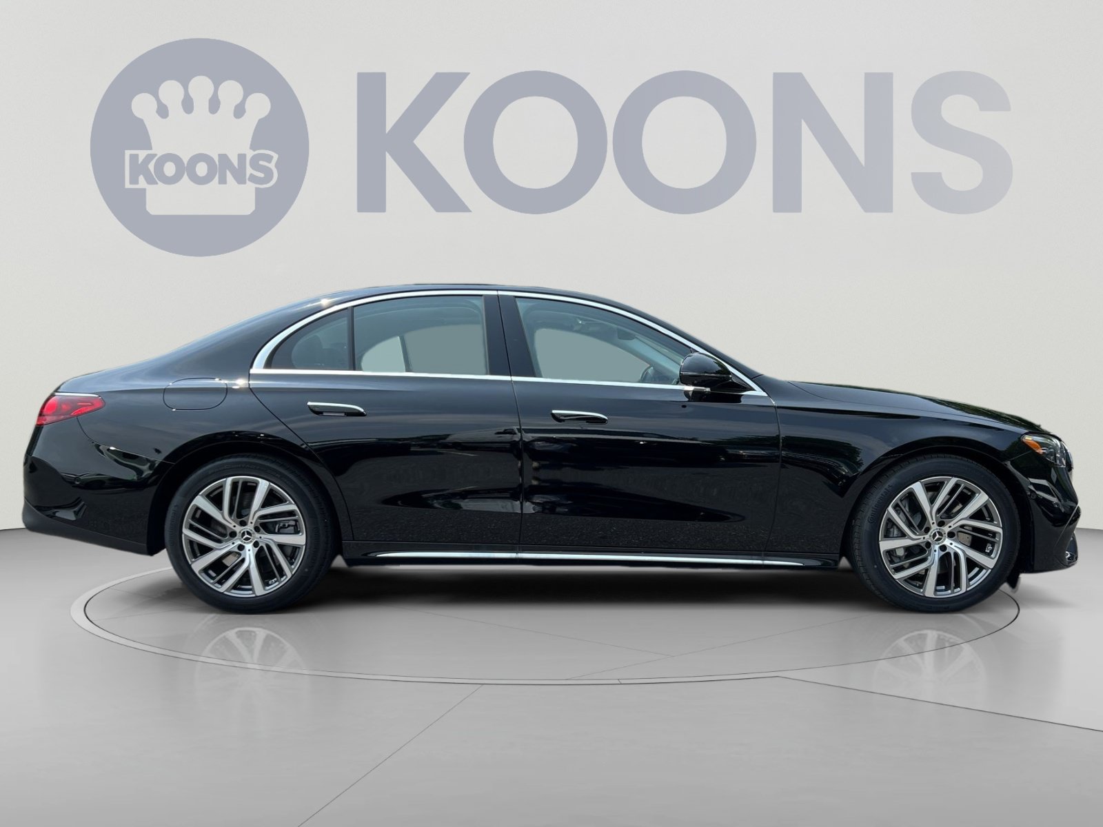 New 2026 Mercedes-Benz E 450 4MATIC Sedan image 12