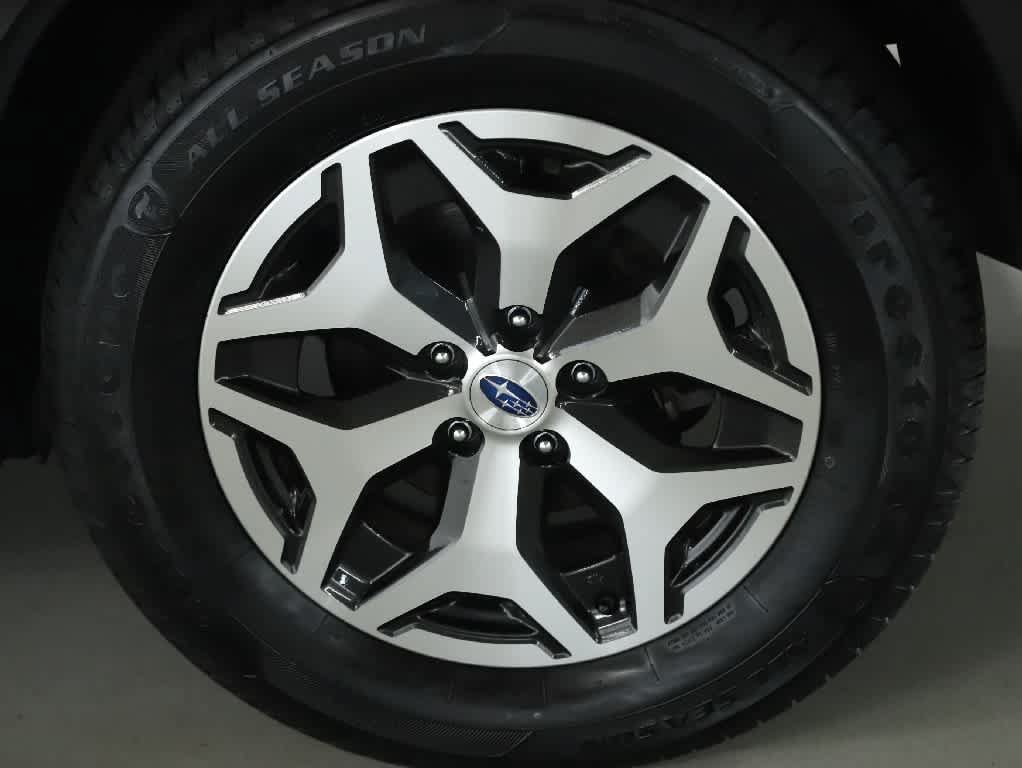 Certified 2024 Subaru Forester Premium AWD/4WD image 40