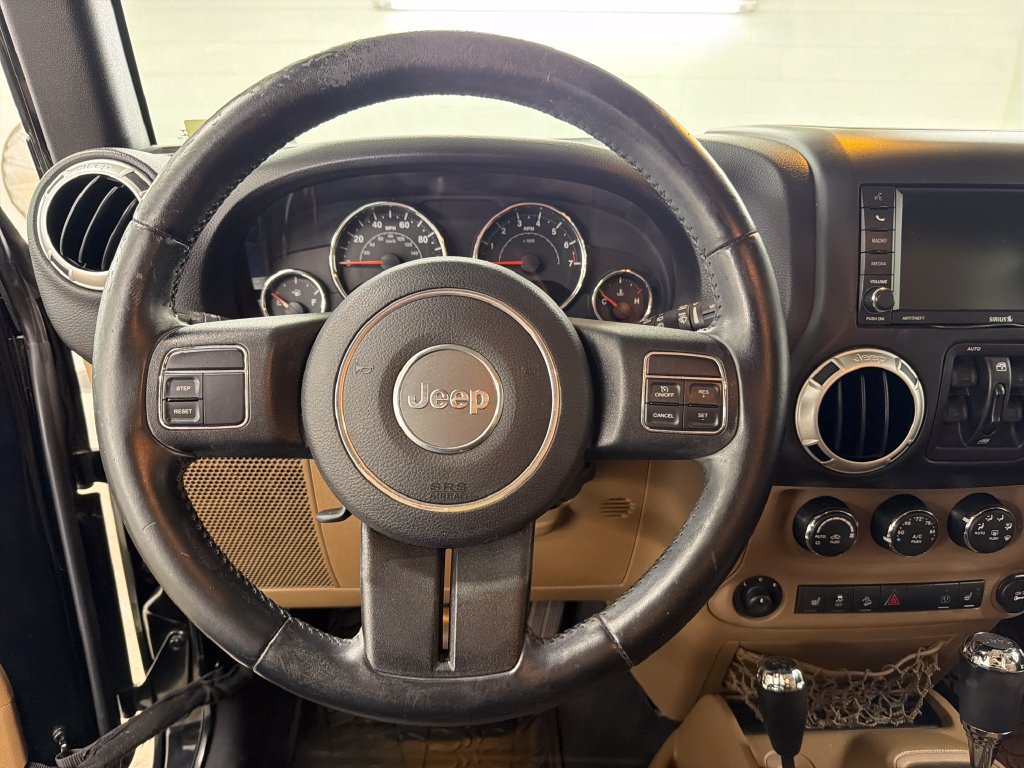 Used 2015 Jeep Wrangler Unlimited Sahara AWD/4WD image 16